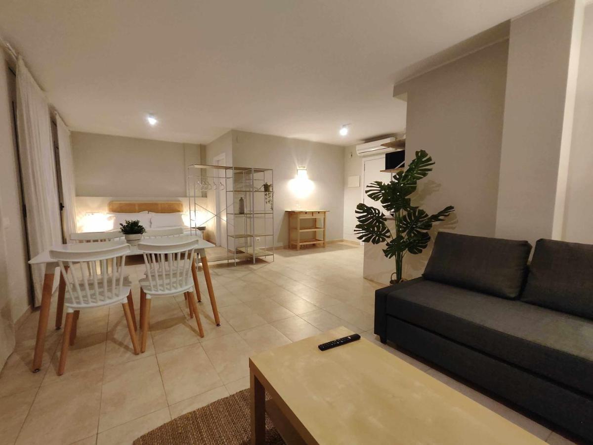 Mazi Apartments Havana Матаро Экстерьер фото
