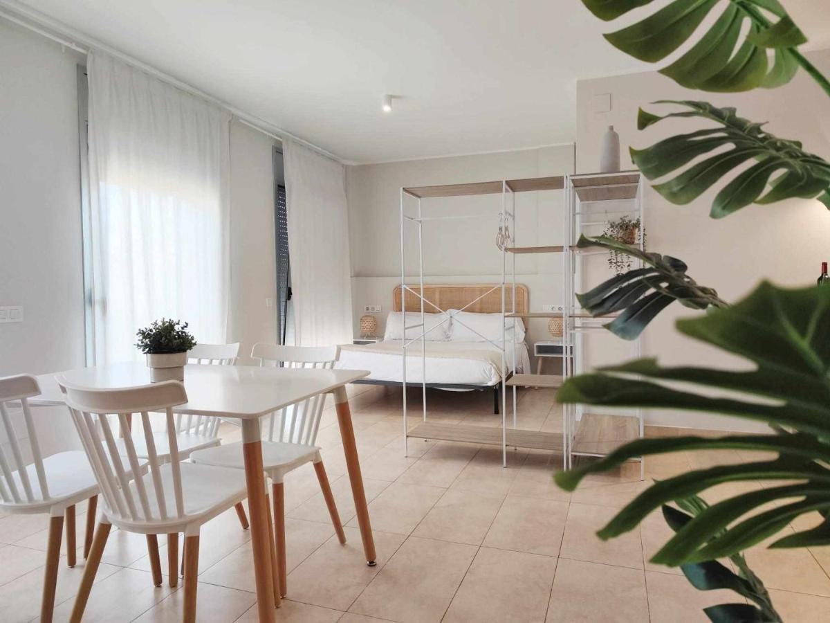 Mazi Apartments Havana Матаро Экстерьер фото